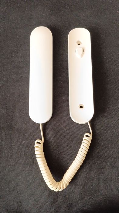 Трубка домофона.