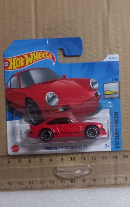 Porsche 911 carrera rs 2.7 hot wheels