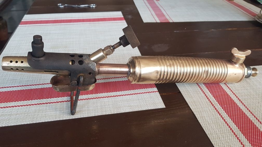 Продам паяльную лампу