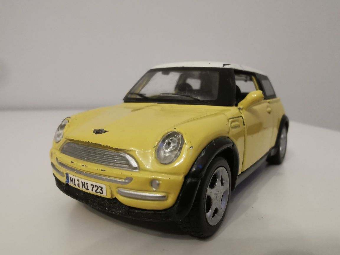 Maisto Model Autko Mini Cooper skala 1/36