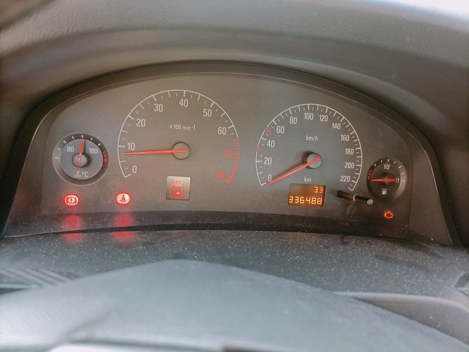 Opel Vectra C 1.6 Gasolina + GPL