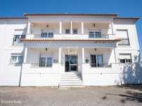 Apartamento T2 com garagem