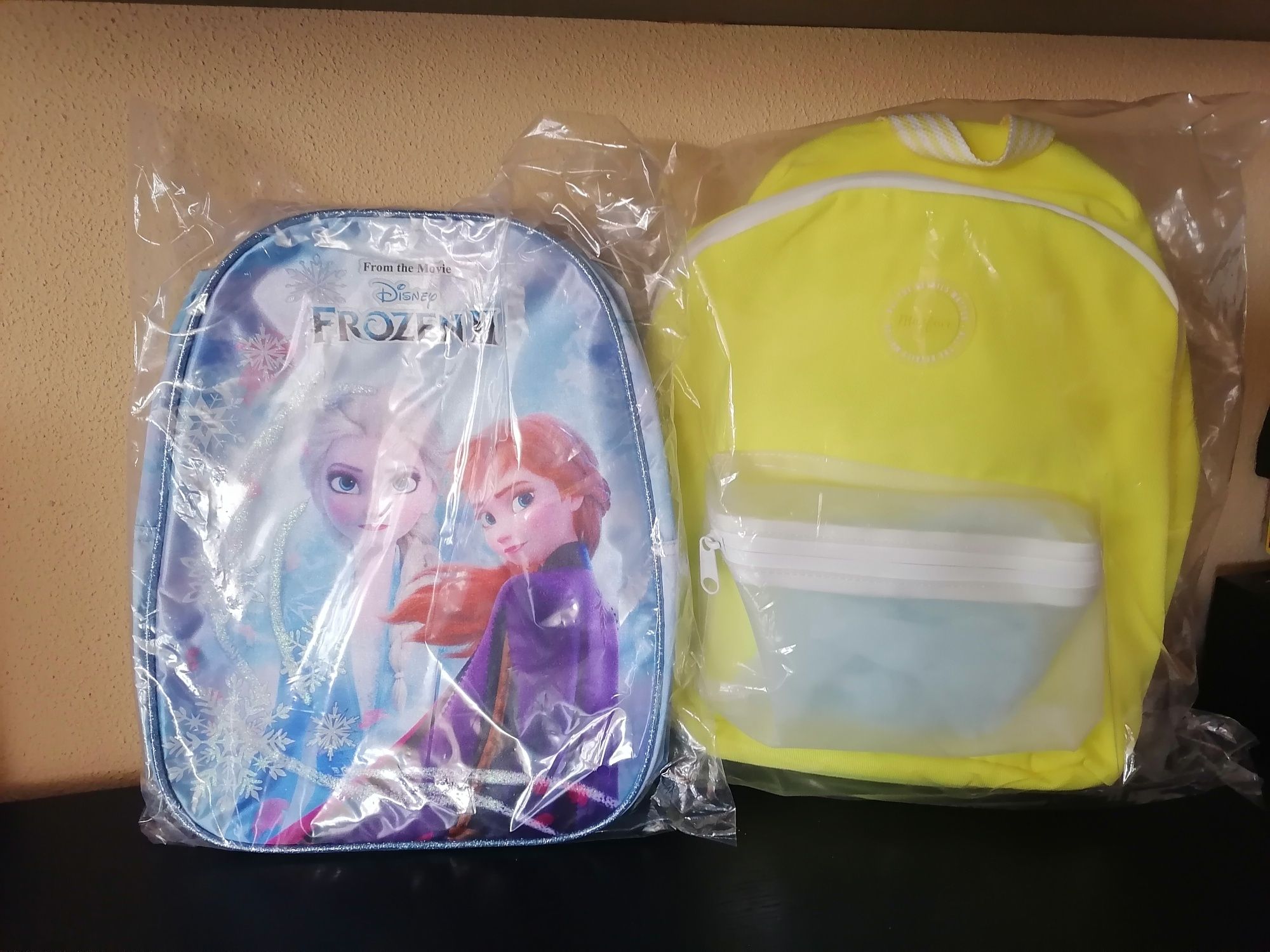 Mochilas pre, troley e tamanho escolar