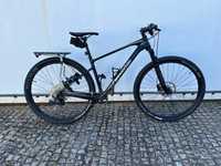 Bicicleta Cannondale Scalpel HT carbono preto com acessórios