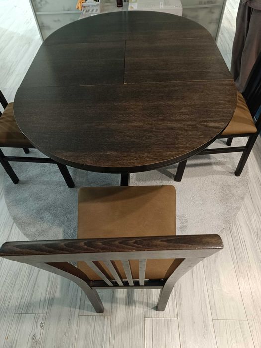 Стіл трансформер і 4 стули-темно-коричневий.Дерево