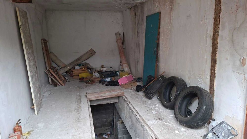 Гаражний бокс у двох рівнях в ГСК «Мрія»  цілодобова охорона, шлагбаум