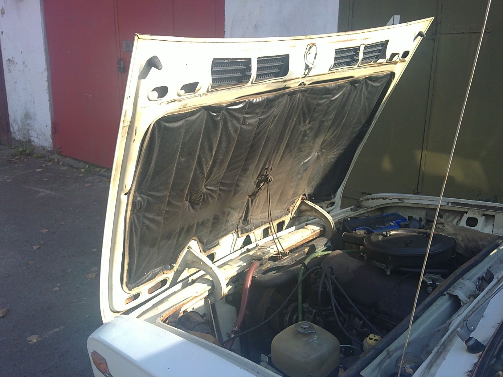 ВАЗ 2103 автомобіль