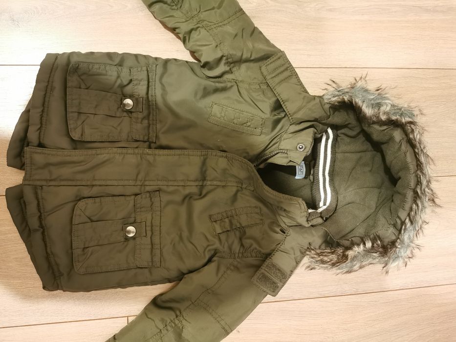 Kurteczka zimowa F&F rozmiar 98