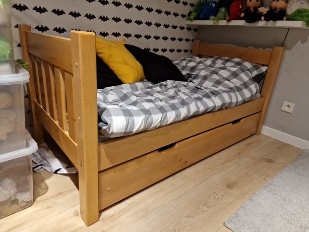Łóżko drewniane dzieciece 160x80 z materacem