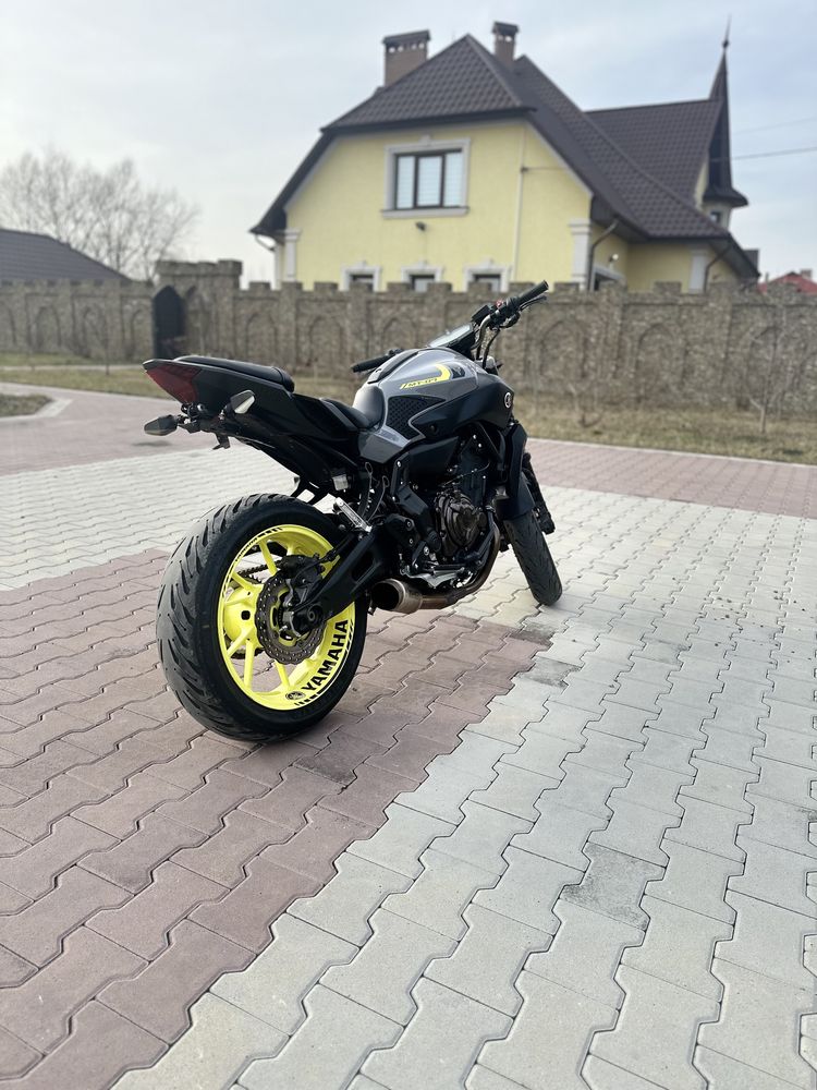 Yamaha mt07 2017