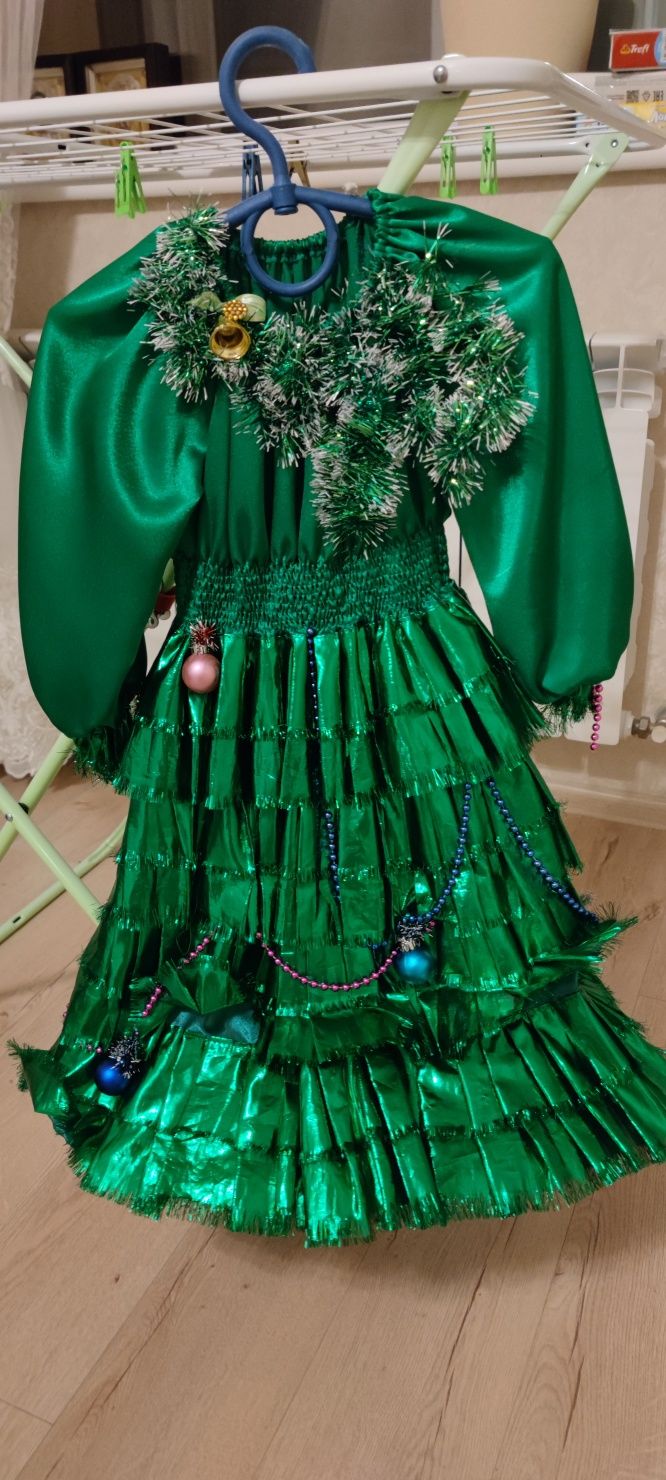 Карнавальне плаття ялинки. Карнавальное платье елки