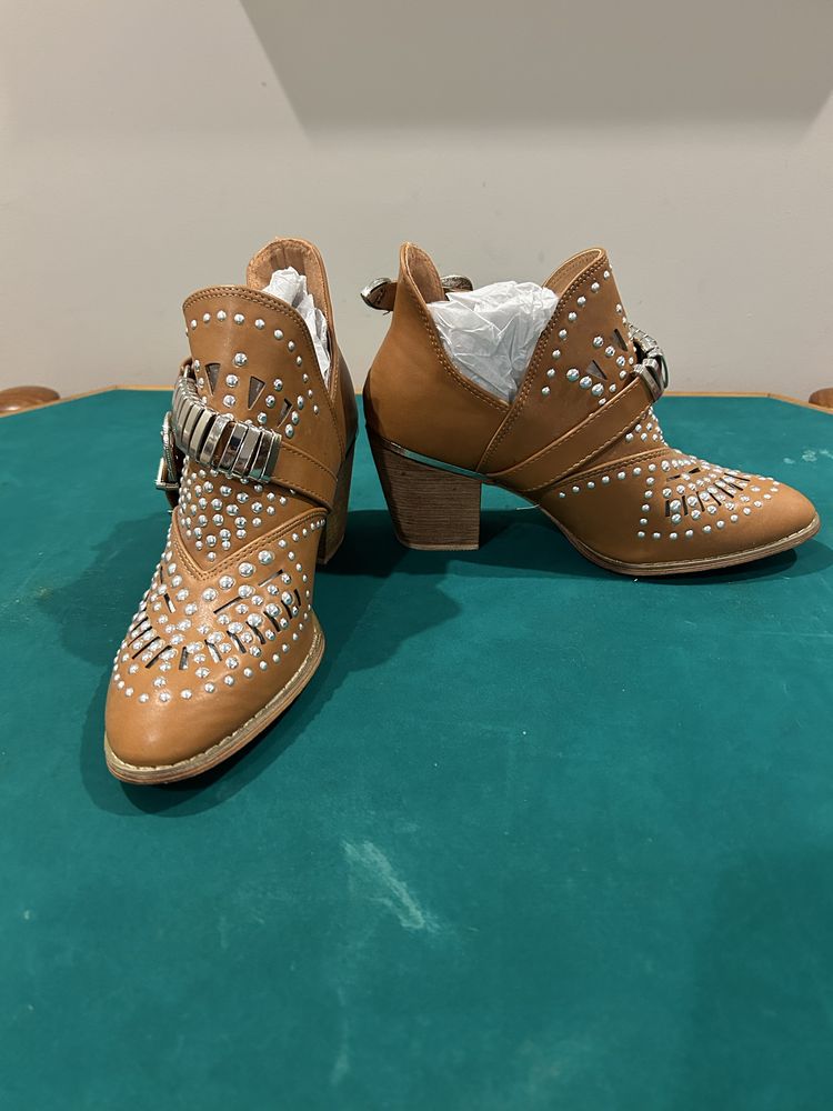 Botins Senhora 39
