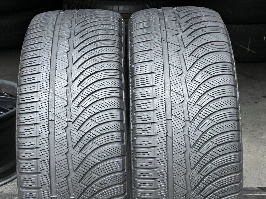 Шины зимние 2шт 235/45/R18 Michelin Alpin5