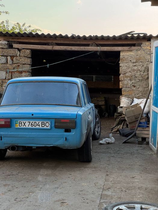 Продам корча 2101