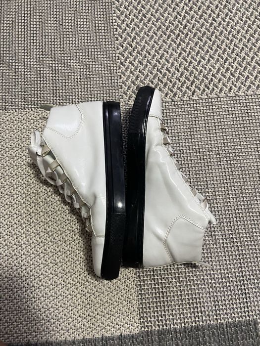 Balenciaga arena hight