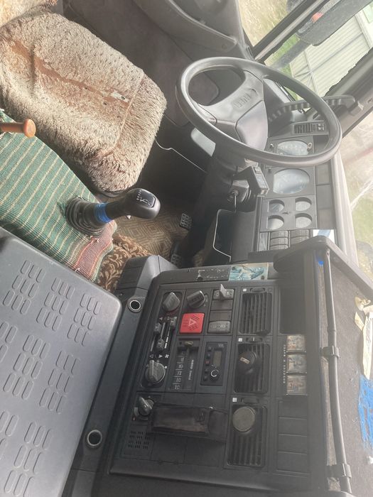 Iveco EuroTech Тягач
