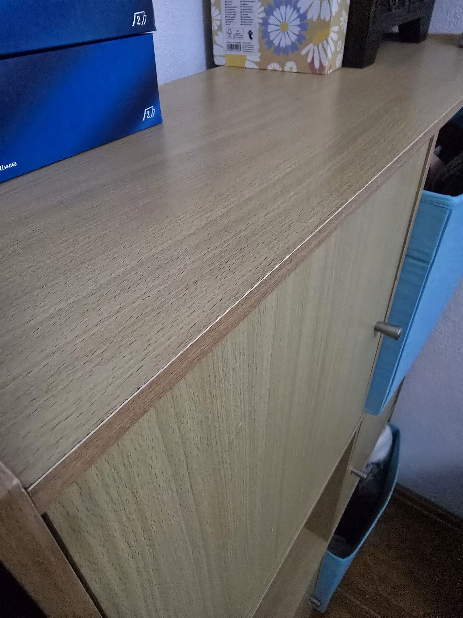 Estante cubos e portas