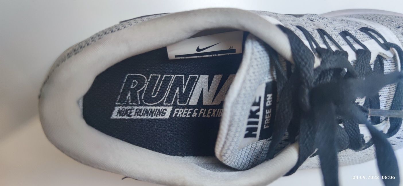 Кросівки Nike р.36,5 23 см