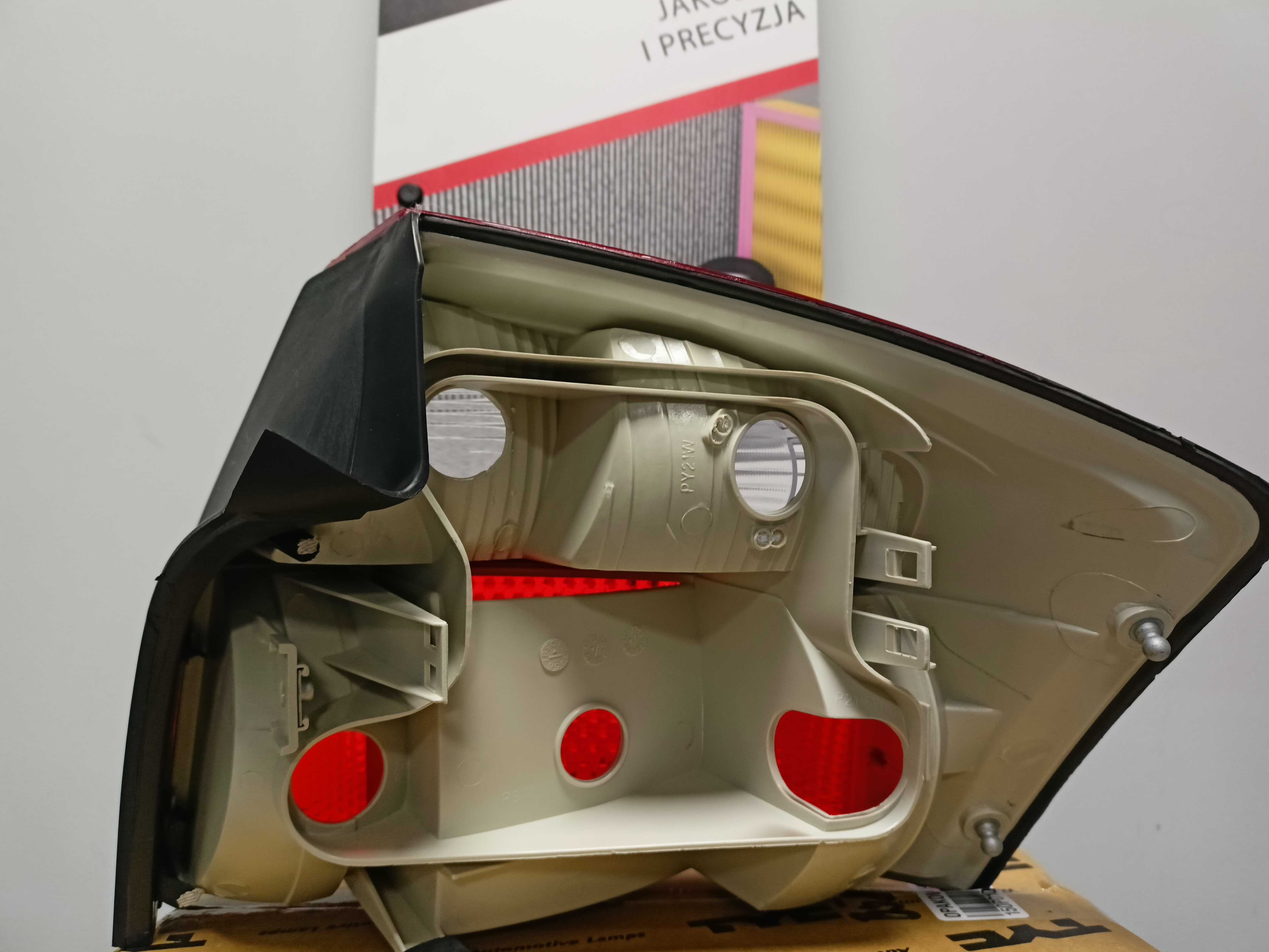 Audi A4 B6 01-04 /SEDAN/ Lampa tył lewa.> PROMOCJA !!!