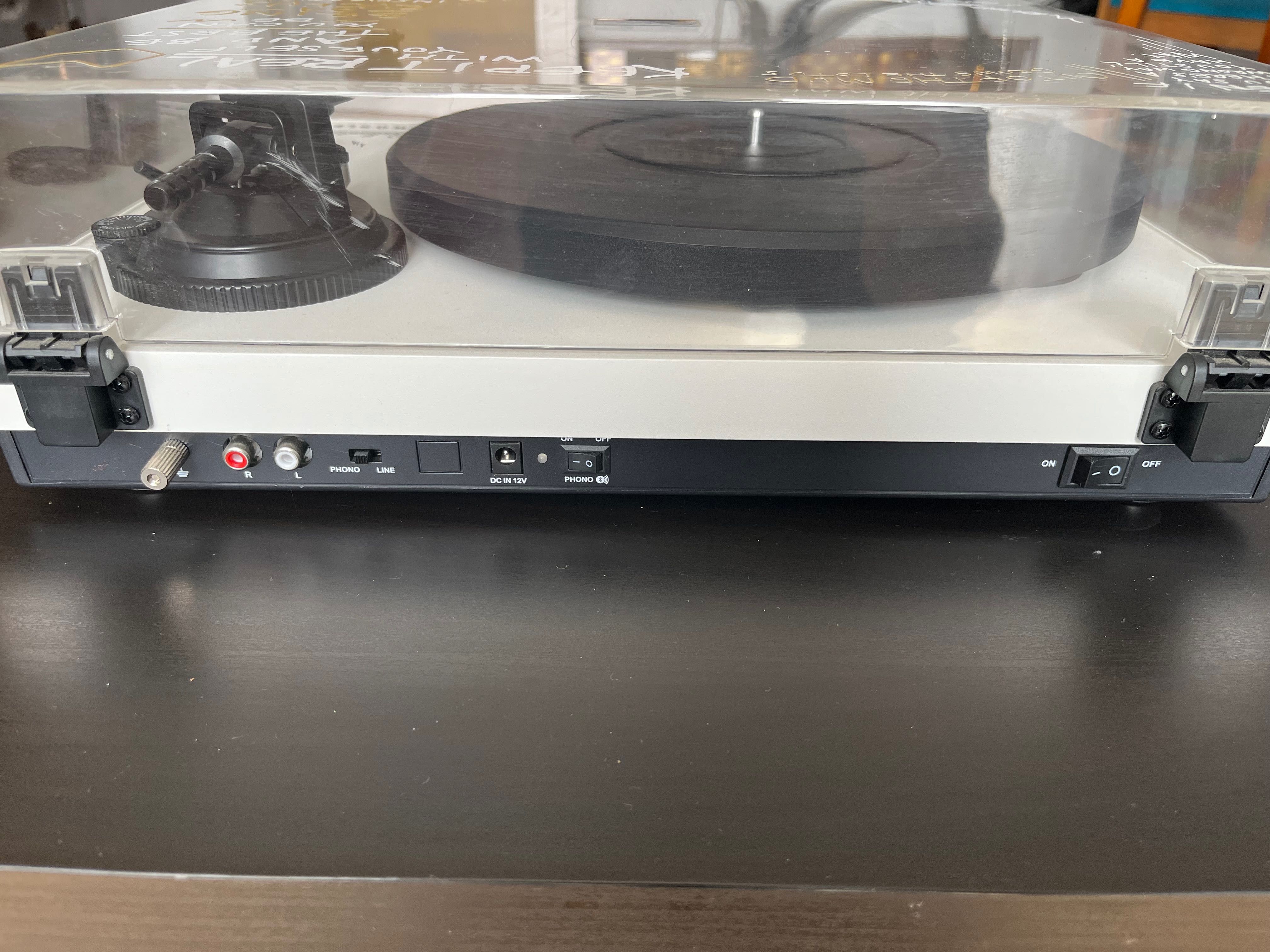 Odtwarzacz gramofonowy Crosley x Ballantines