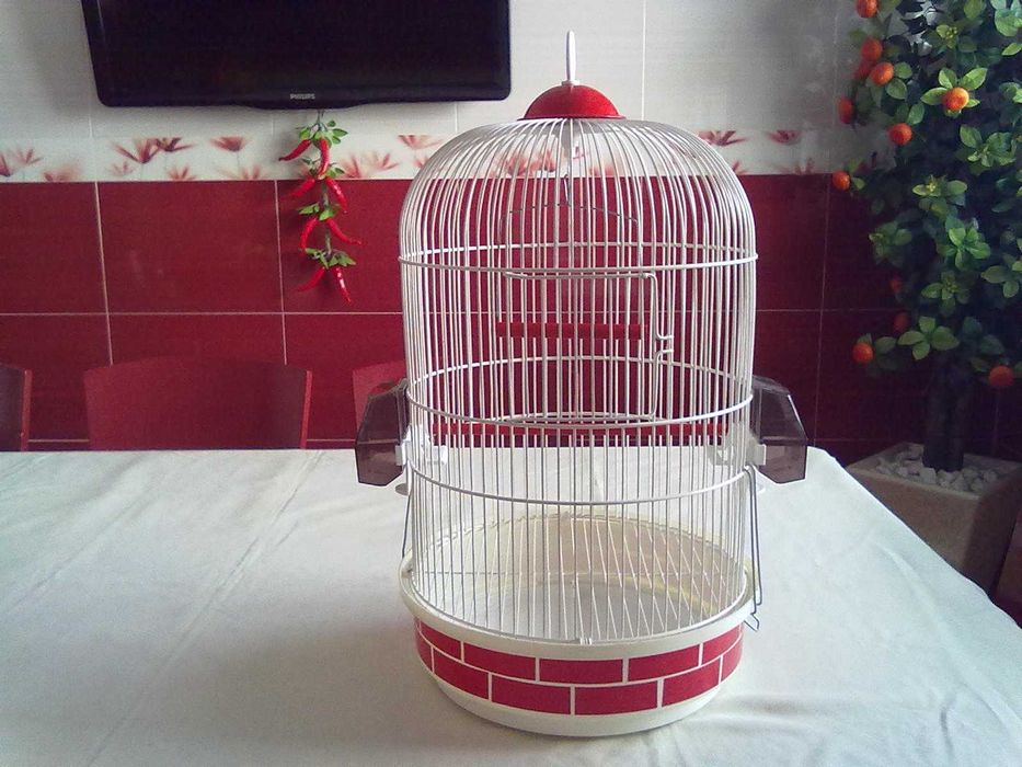 Gaiola para vários tipos de aves