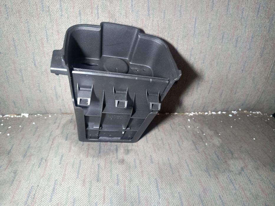 Schowek czytnik karty gniazdo USB Opel Astra J oryg kpl gwarancja
