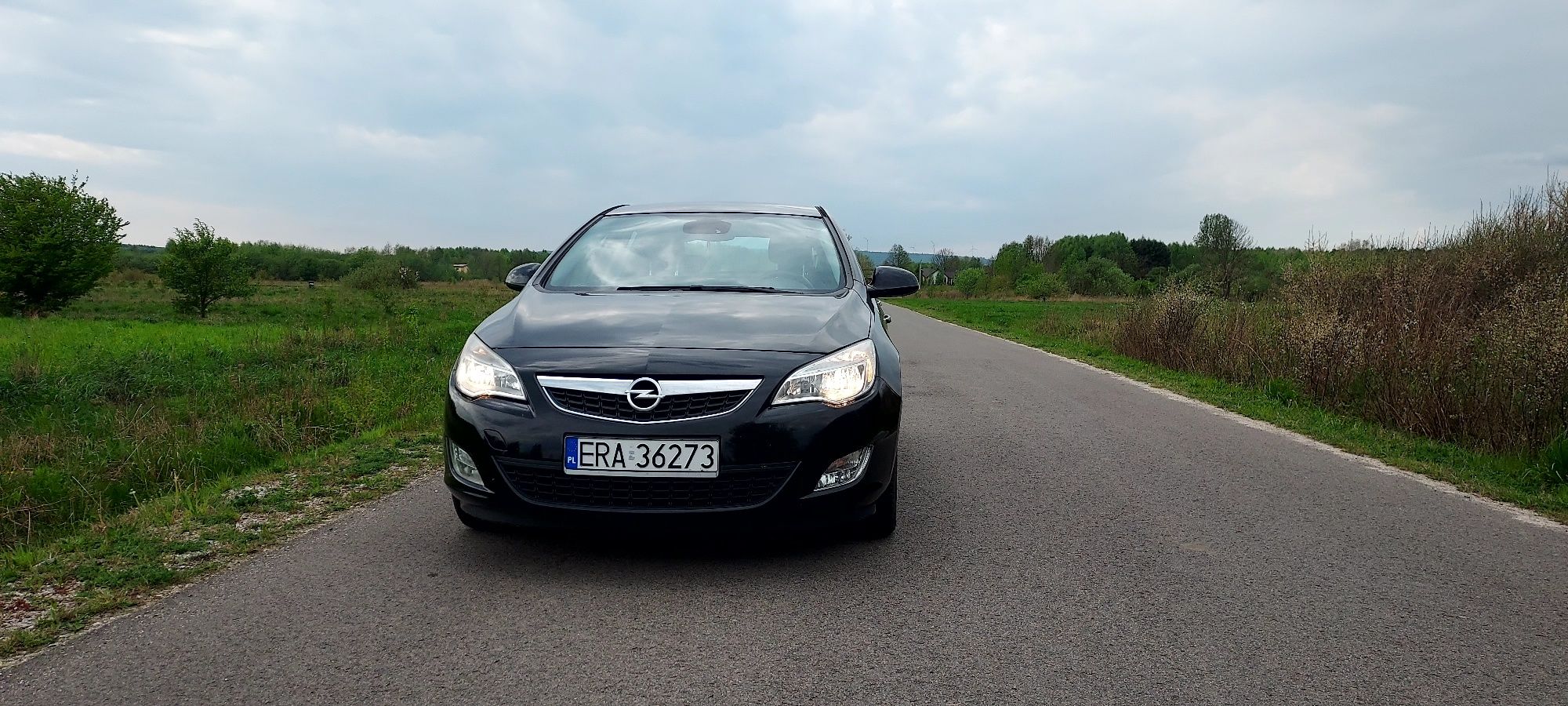 Opel  Astra  J Oszczędny !