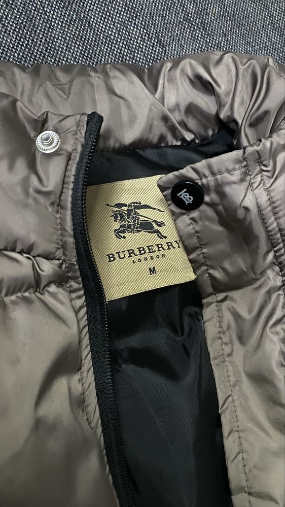 Чоловіча жилетка burberry оригінал ! Стан нової !