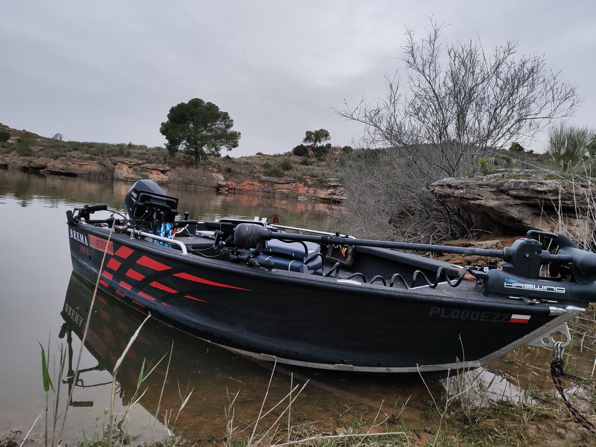 Łódź wędkarska BREMA 390v fishing