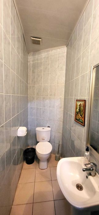 Продаж приміщення з мебелью та з обородованієм вул. Космічна .