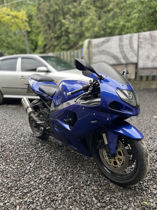 Suzuki GSX R 750 srad