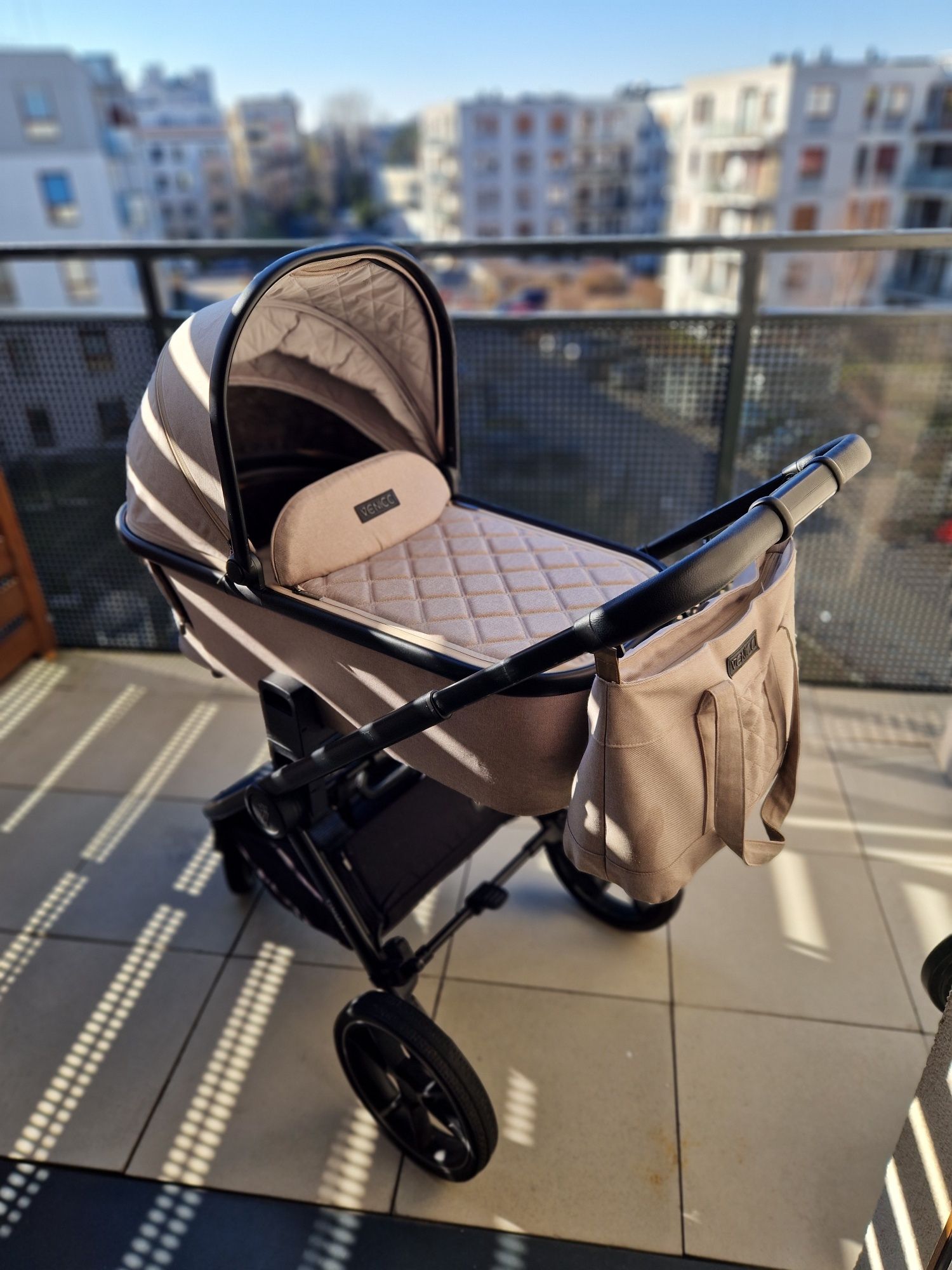 Wózek Venicci Tinum piaskowy