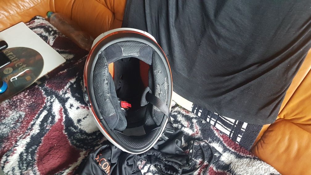 Kask bluetooth ( rozmiar M )