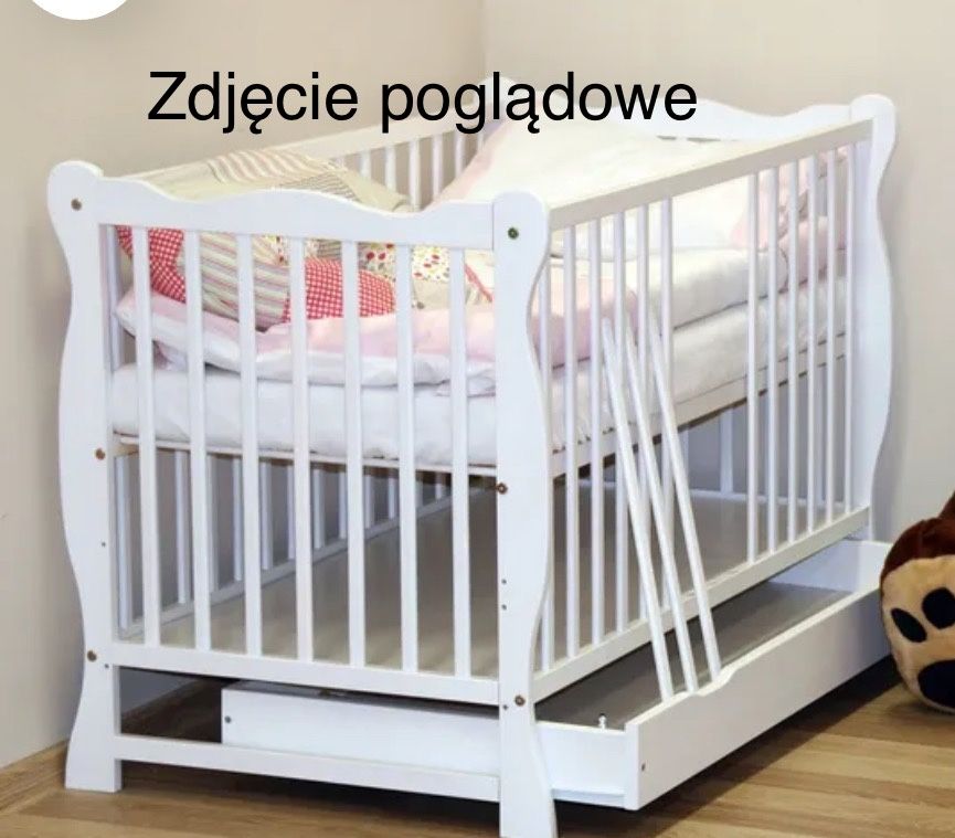 Łóżeczko z komodą