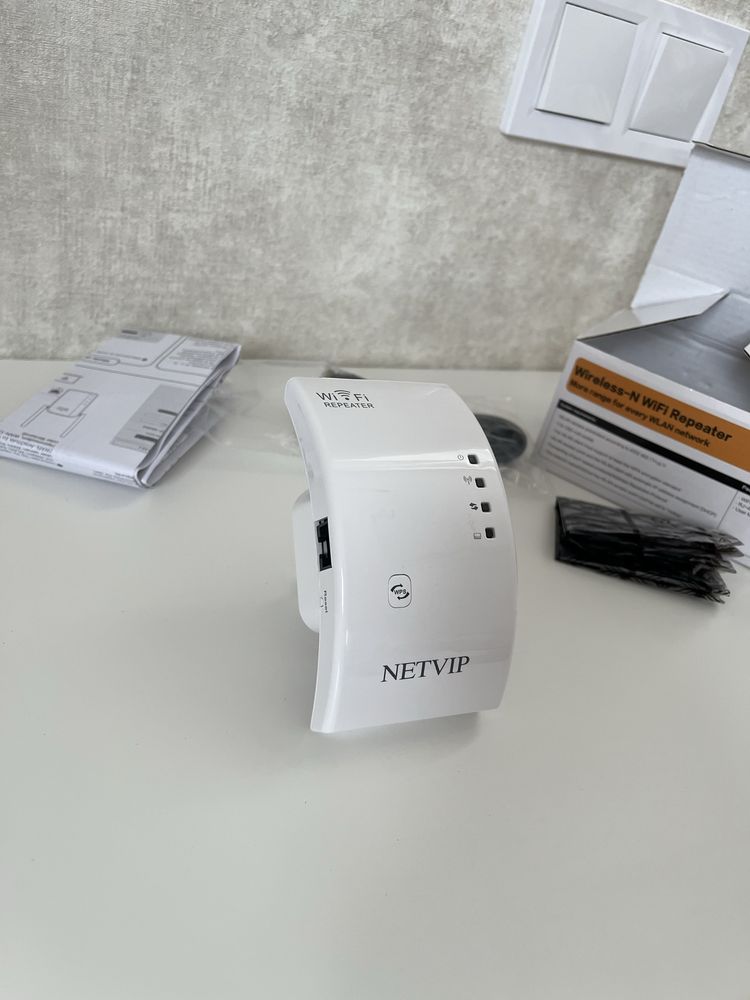 Wireless-N WiFi Repeater