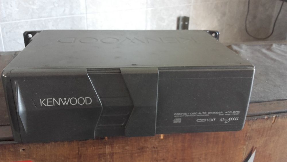 Caixa de 10 cd marca kenwood KDC