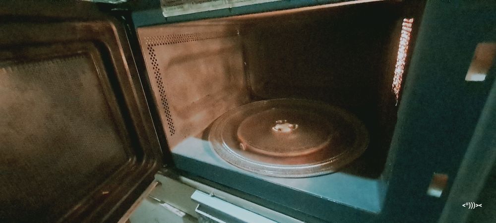 микроволновка LG MS-2387 EB (работает)