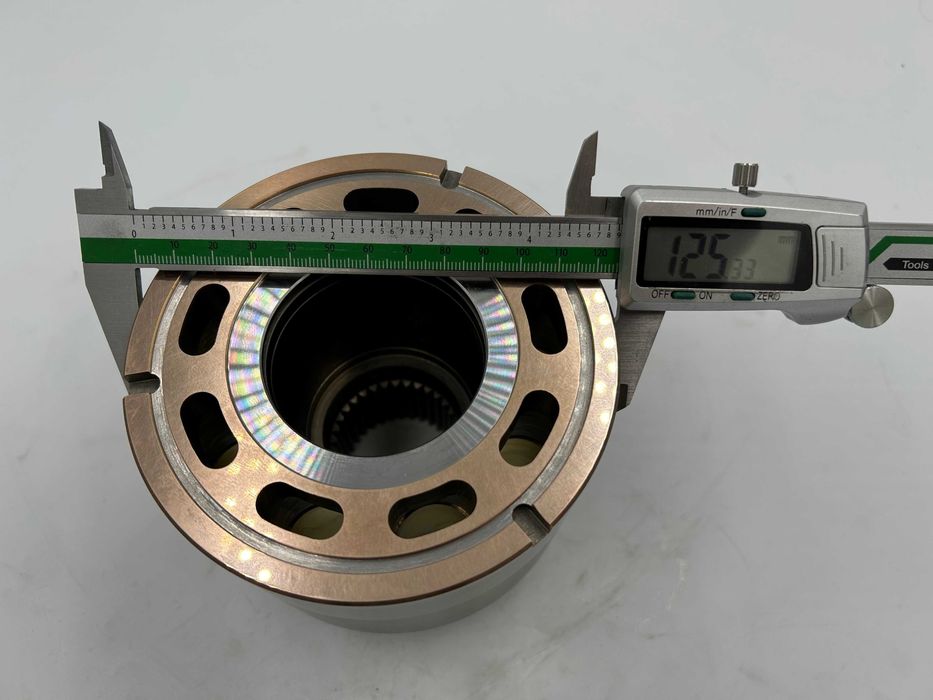 Cylinder silnika Sauer Danfoss 90M100 Claas, New Holland 90R100 90L100