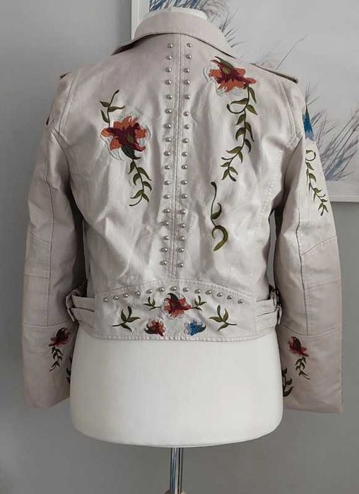 Nowa elegancka beżowa ramoneska eko skóra  haftowane kwiaty dżety 44