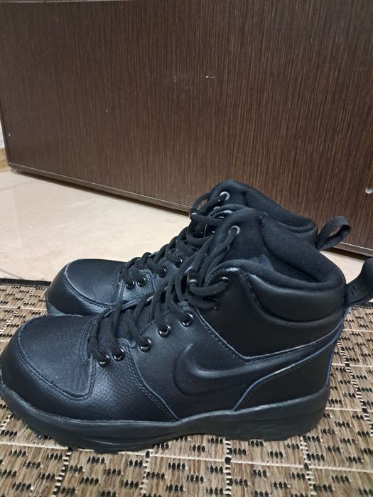 Buty Nike 36  jesienno-zimowe