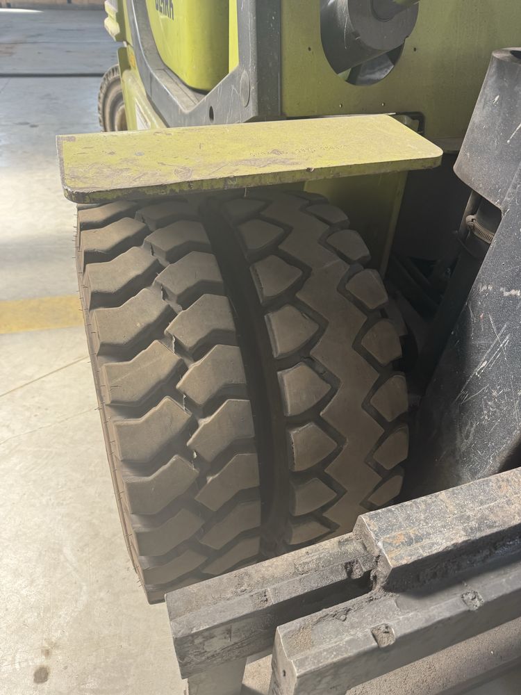 Wózek widłowy CLARK 5T – Diesel, UDT, przesuw boczny – Wynajem