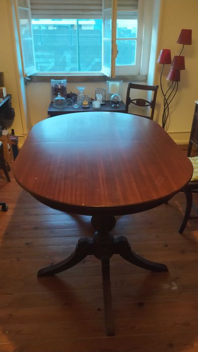Mesa de jantar, oval, estilo antigo extensivel