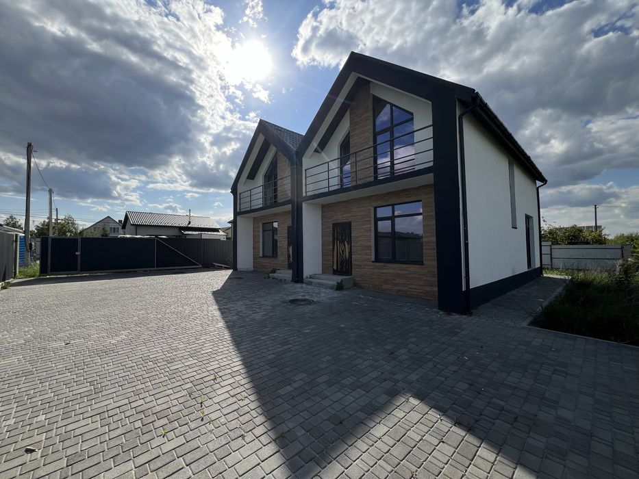 Дуплекс 100м2 /2,5 сотки/ білогородка/ без комісії