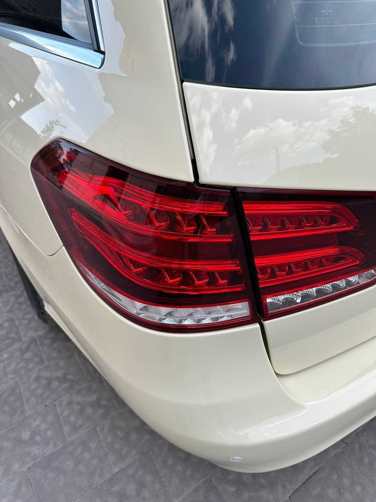 АВТО Mercedec E 200