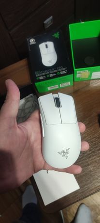 Продам игрову мышь Razer Deathadder v3 pro