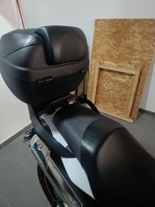 UM DSR TT Adventure 125cc como nova