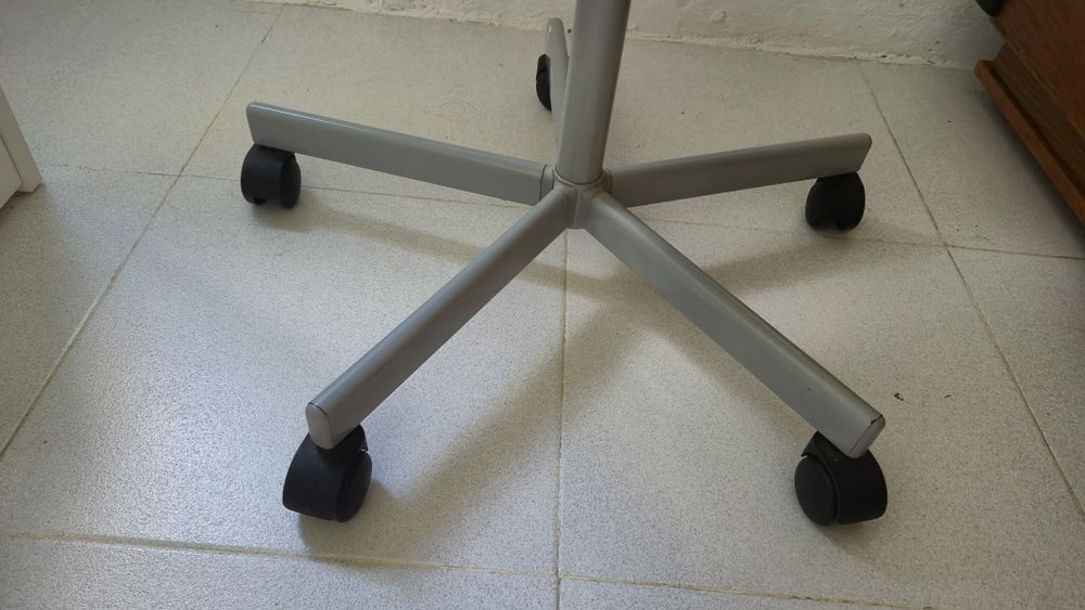 Cadeira de escritório branca