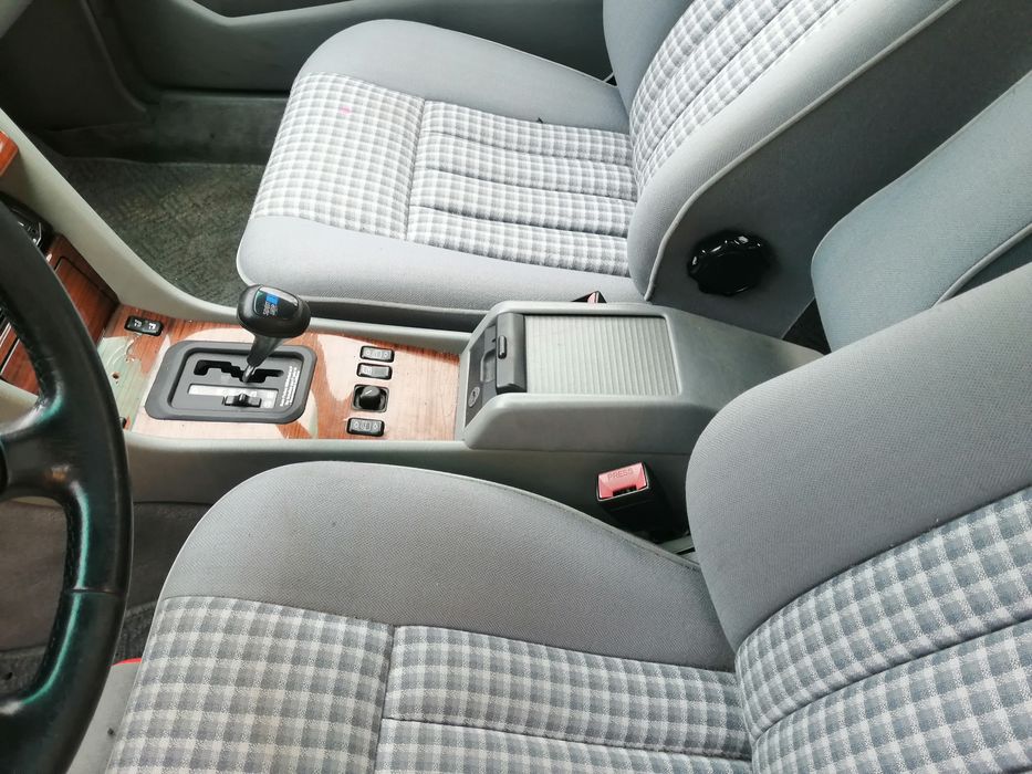 Fotele tapicerka Mercedes W124 Coupe sportline III seria