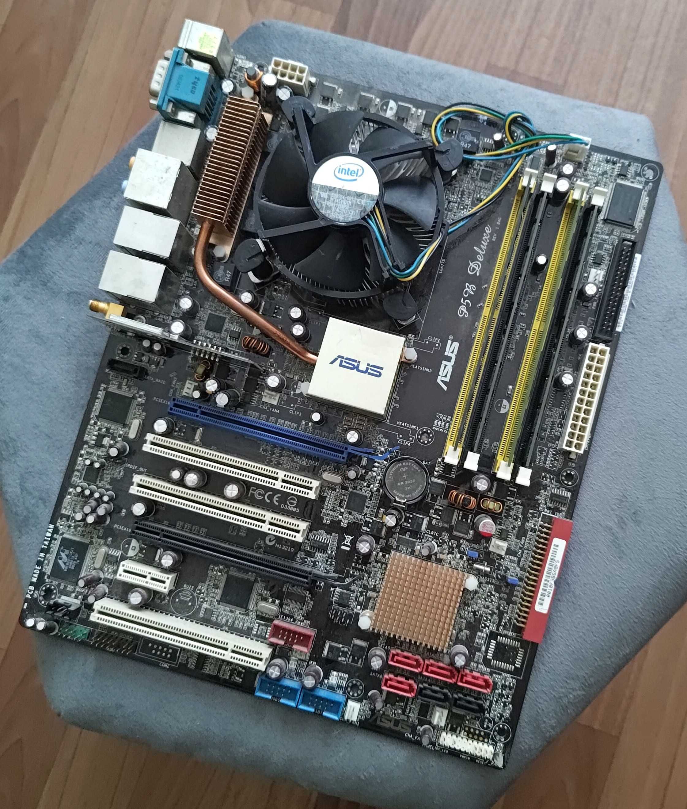 Материнська плата ASUS P5B DELUXE/Core 2Duo E8500/ddr2 4Gb/WI-FI