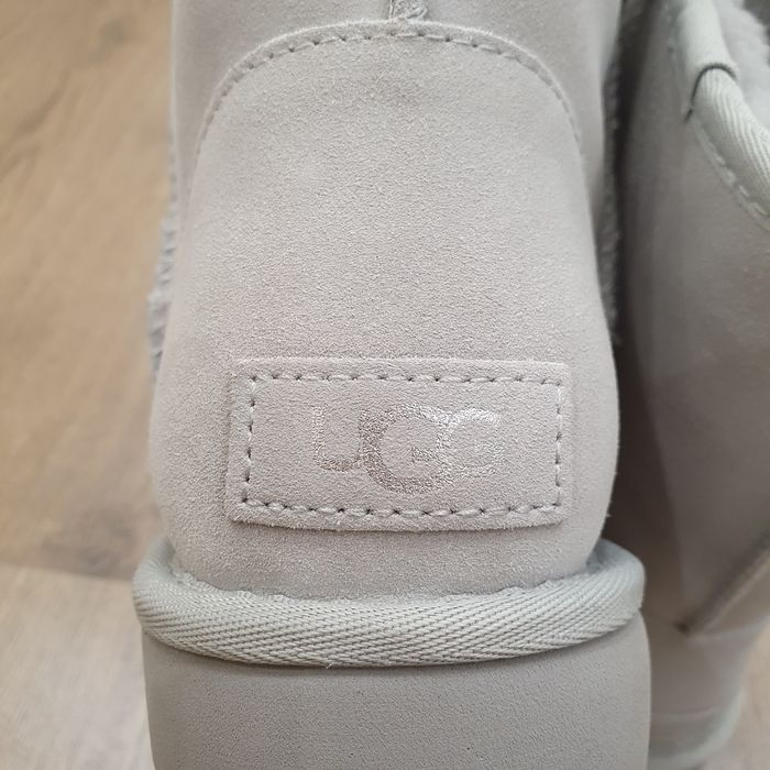 UGG Classic Short Sequin